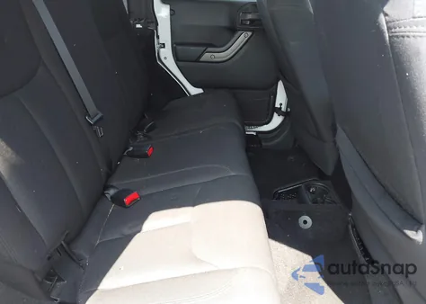 2015 Jeep Wrangler Unlimited Sport from USA, damaged, VIN 1C4HJWDG4FL577311